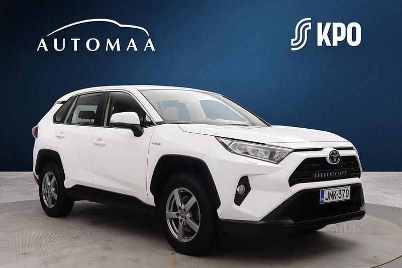 Käytetty Toyota RAV4 Hybrid Active 178 HP (130 kW) 2021 Valkoinen Katumaasturi