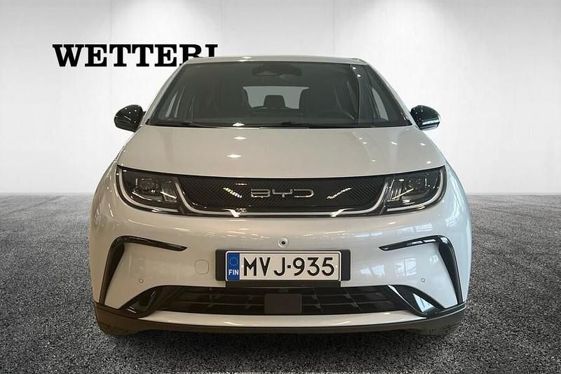 Käytetty BYD Dolphin Comfort 150 kW (204 HP) 2023 Valkoinen Viistoperä