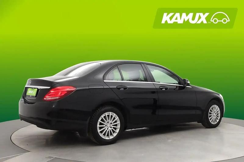 Käytetty Mercedes A180 Premium 156 HP (114 kW) 2014 Musta Sedan