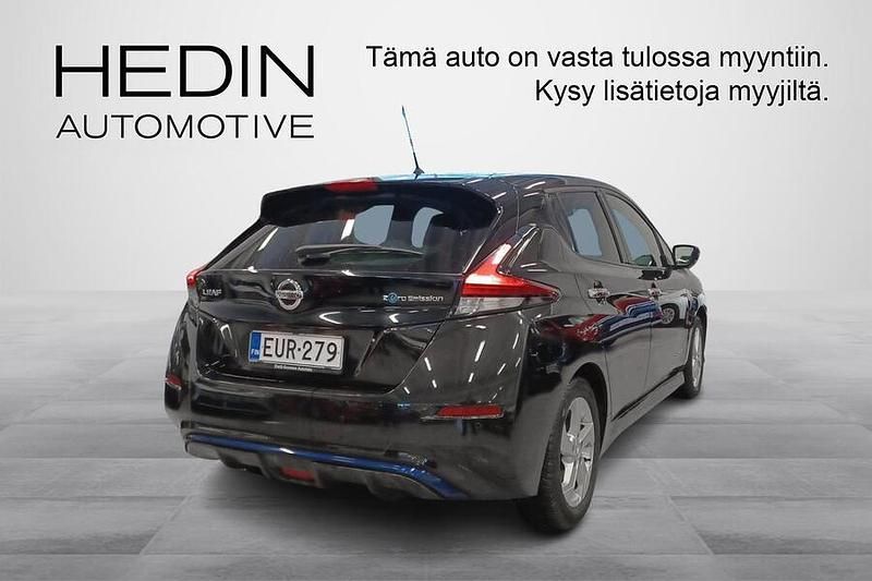 Käytetty Nissan Leaf Tekna 110 kW (150 HP) 2020 Musta Viistoperä