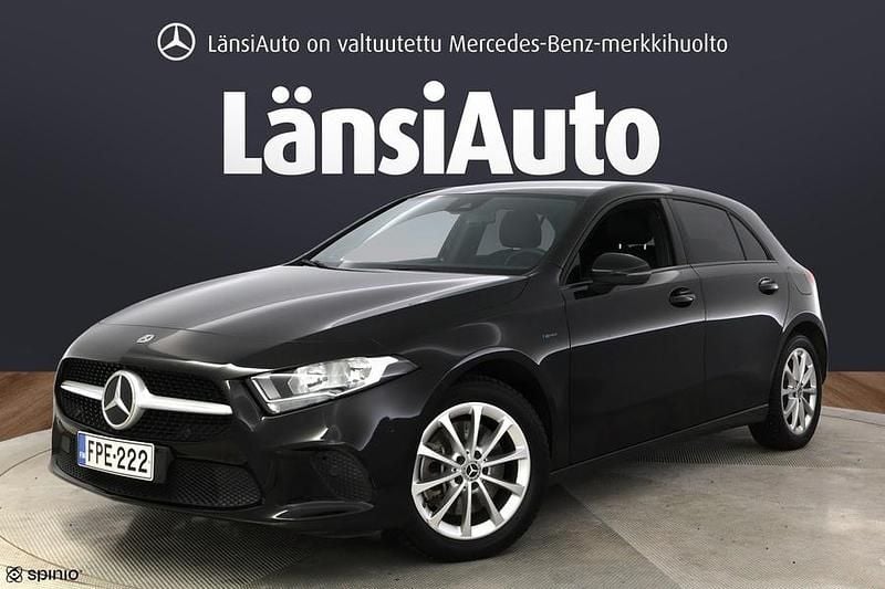 Käytetty Mercedes A250 Business 160 HP (117 kW) 2021 Viistoperä