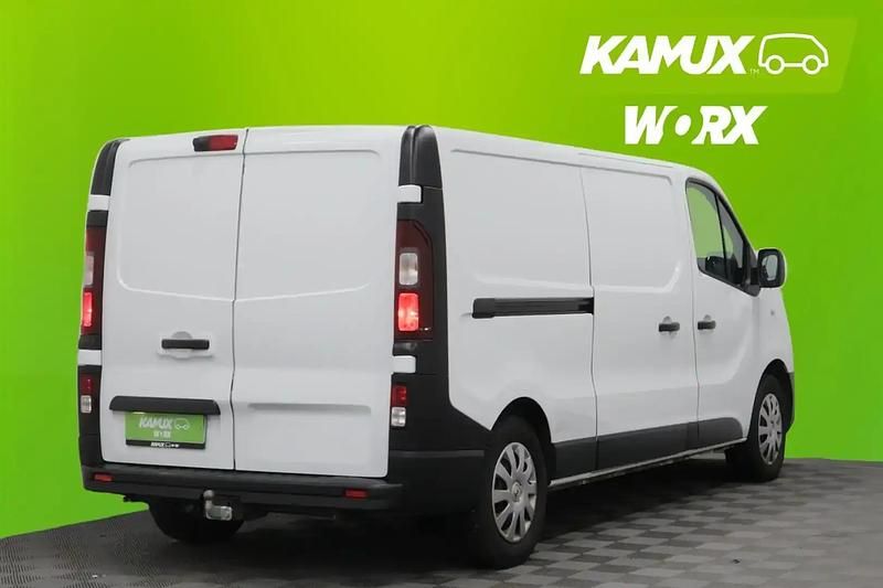 Käytetty Renault Trafic Komfort 145 HP (106 kW) 2022 Glacier white Tila-auto