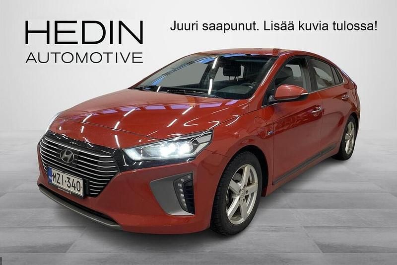 Oranssi Käytetty 2018 Hyundai Ioniq Style Viistoperä | 15 390 € (Perustarjous) - Kuva 1/4