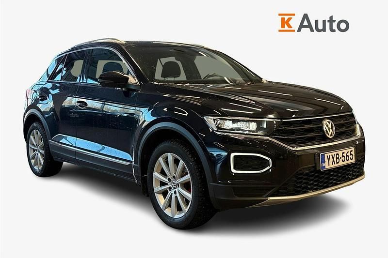 Käytetty VW T-Roc Sportline 150 HP (110 kW) 2020 Met. musta Katumaasturi