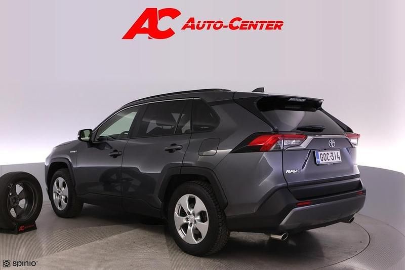 Käytetty Toyota RAV4 Hybrid Active 218 HP (160 kW) 2019 Harmaa Katumaasturi