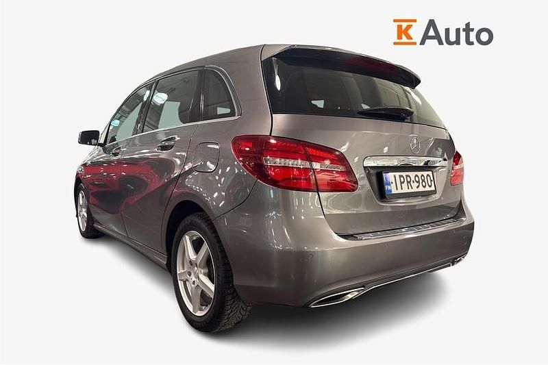 Käytetty Mercedes B220 177 HP (130 kW) 2018 Tila-auto