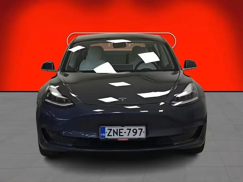 Käytetty Tesla Model 3 366 kW (498 HP) 2020 Harmaa Sedan