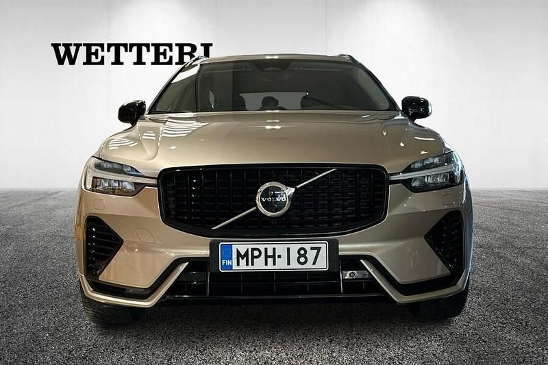 Käytetty Volvo XC60 Performance 456 HP (335 kW) 2023 Katumaasturi