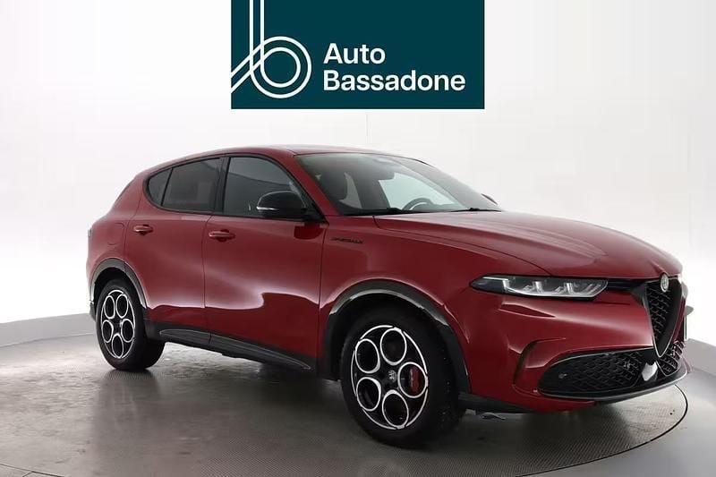 Punainen Käytetty 2023 Alfa Romeo Tonale Edizione Speciale Katumaasturi | 26 580 € - Kuva 1/4