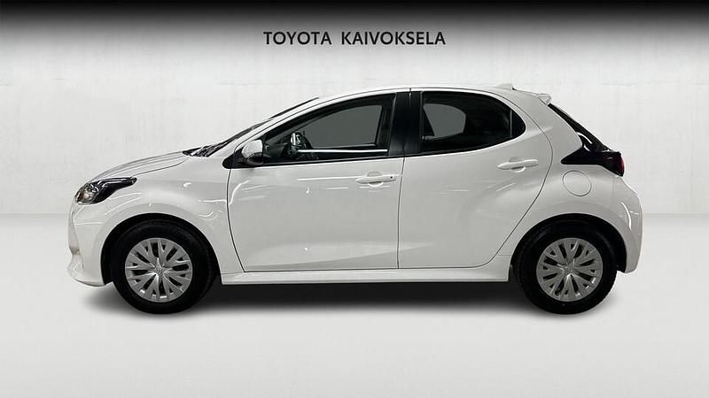Käytetty Toyota Yaris Life 72 HP (52 kW) 2021 Valkoinen Viistoperä