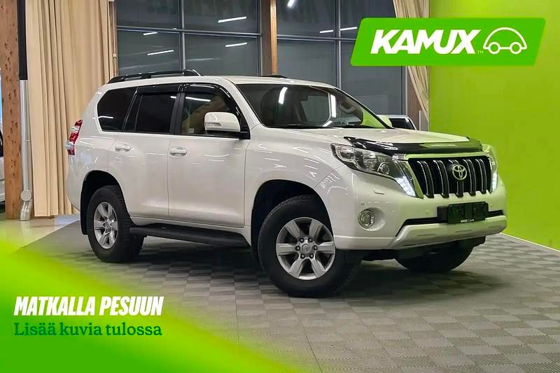 Valkoinen Käytetty 2017 Toyota Land Cruiser Executive Katumaasturi | 46 900 € - Kuva 1/4