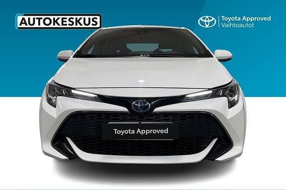 Käytetty Toyota Corolla Active 121 HP (88 kW) 2020 Valkoinen Viistoperä