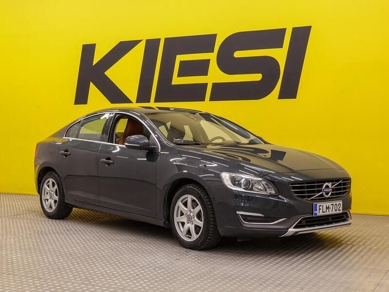 Käytetty Volvo S60 Performance 180 HP (132 kW) 2014 Harmaa Sedan