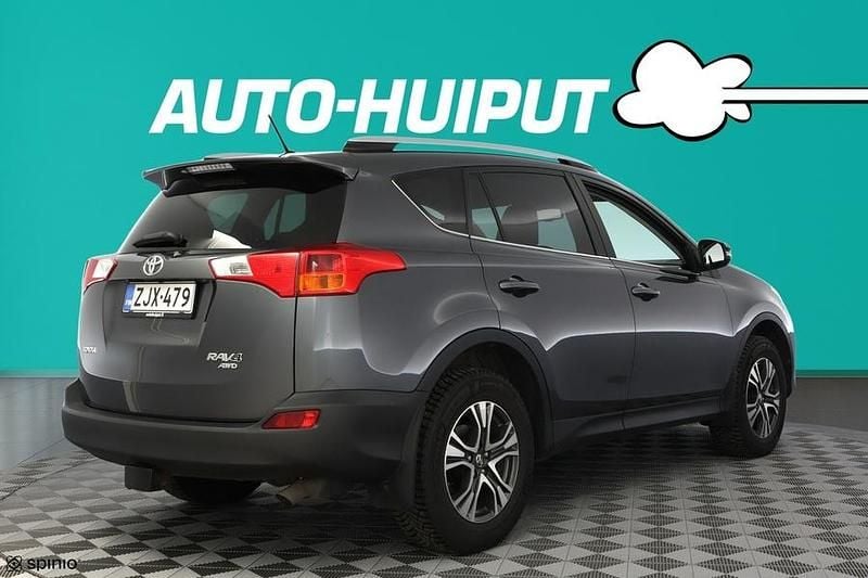 Käytetty Toyota RAV4 Active 150 HP (110 kW) 2013 Katumaasturi