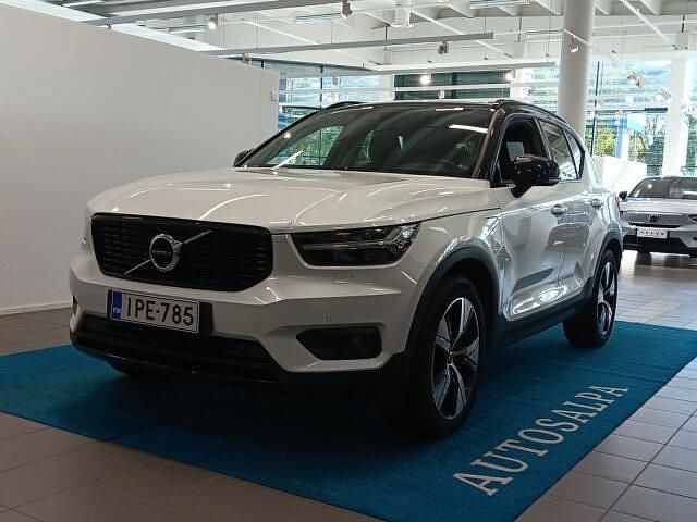 707 Käytetty 2021 Volvo XC40 R-Design Katumaasturi | 37 800 € - Kuva 1/4