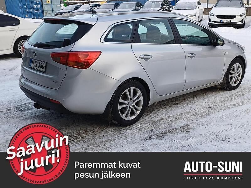 Käytetty Kia Ceed Sportswagon EX 128 HP (94 kW) 2015 Farmari