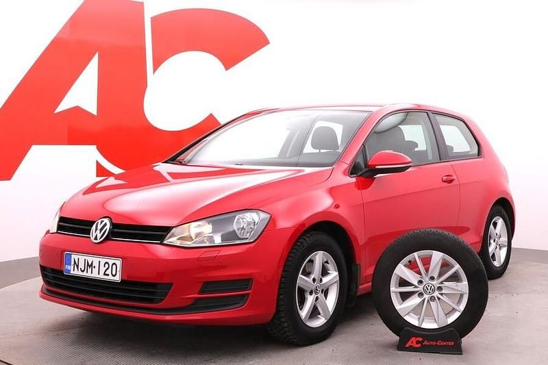 Punainen Käytetty 2014 VW Golf VII Comfortline Viistoperä | 12 990 € (Perustarjous) - Kuva 1/4