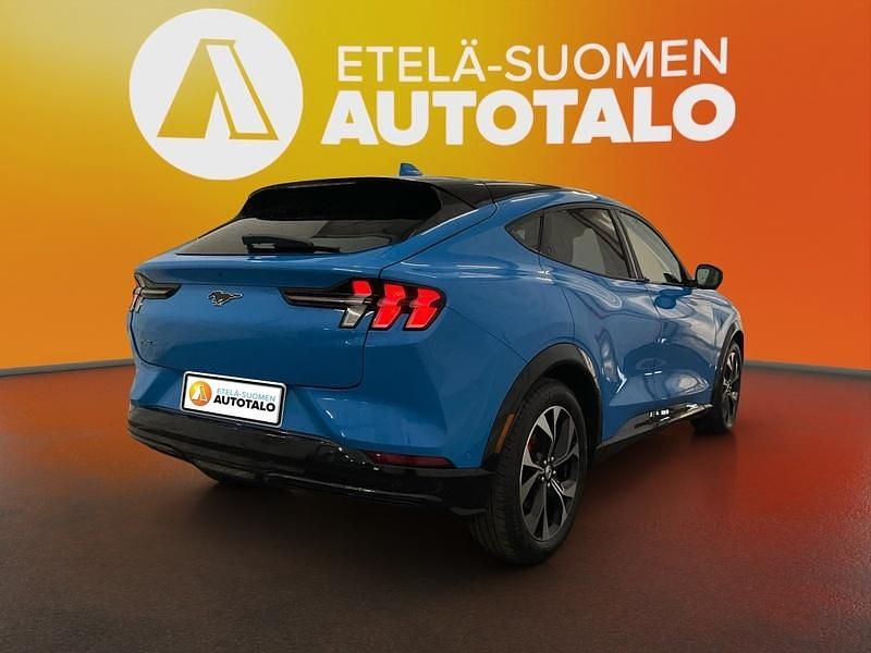 Käytetty Ford Mustang Mach-E 197 kW (269 HP) 2022 Sininen Katumaasturi