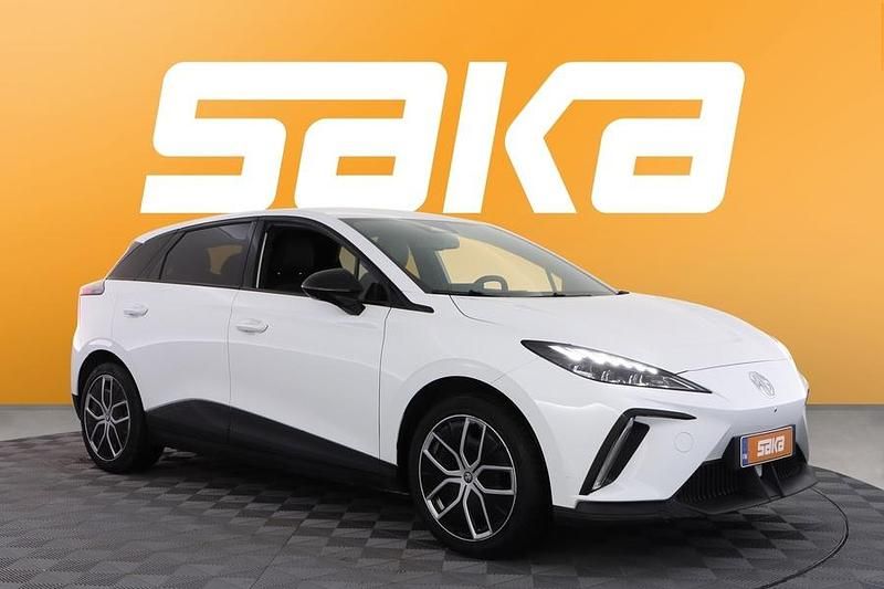 Käytetty MG MG4 EV Luxury 150 kW (204 HP) 2023 Viistoperä