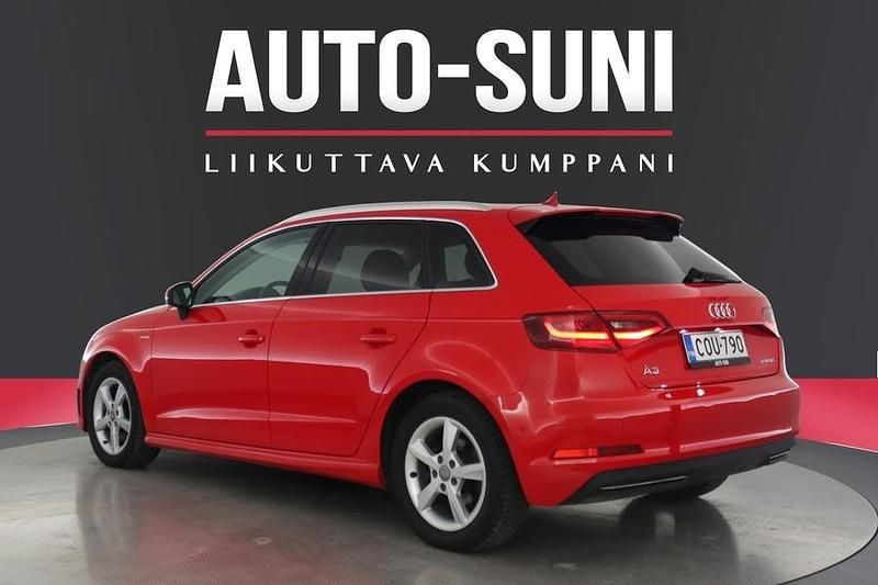Käytetty Audi A3 Sportback e-tron Business 150 HP (110 kW) 2016 Viistoperä
