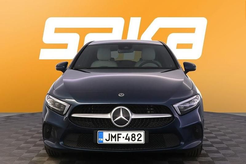 Käytetty Mercedes A250 Business 218 HP (160 kW) 2021 Viistoperä