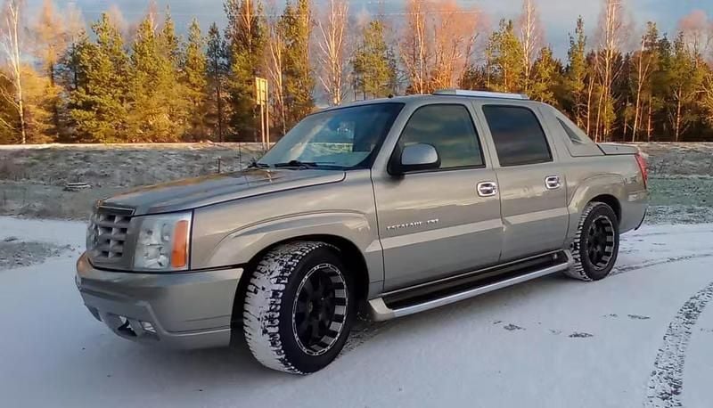 Käytetty Cadillac Escalade 2002