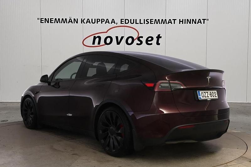 Käytetty Tesla Model Y Performance 336 kW (457 HP) 2023 Katumaasturi