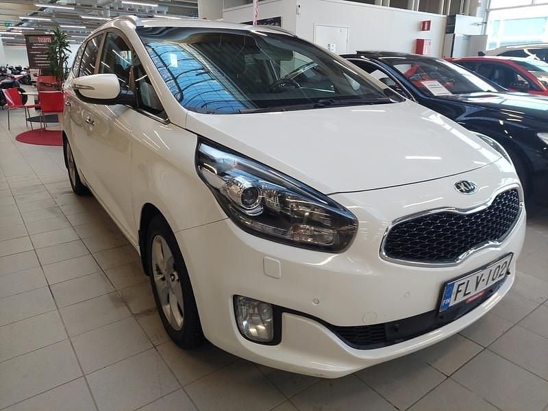 Käytetty Kia Carens EX 135 HP (99 kW) 2016 Tila-auto