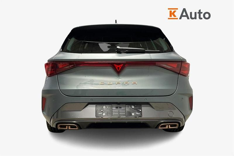 Uusi Cupra Leon VZ 268 HP (197 kW) 2026 Met. harmaa Farmari