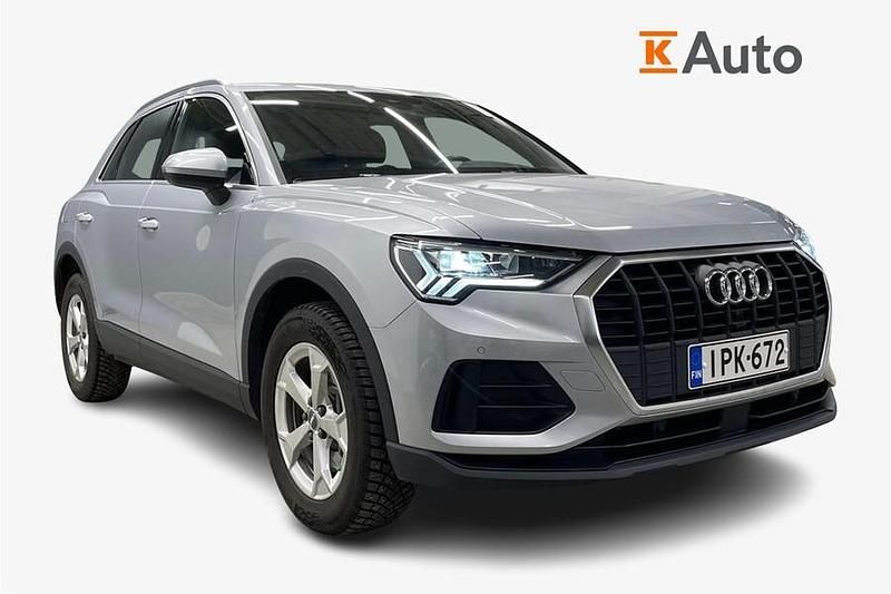 Käytetty Audi Q3 Business 245 HP (180 kW) 2022 Katumaasturi