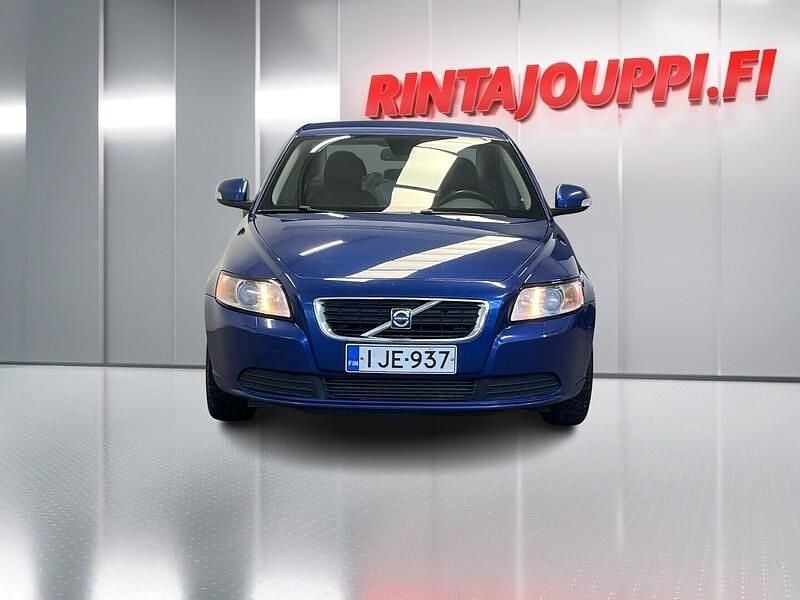 Käytetty Volvo S40 Momentum 109 HP (80 kW) 2010 Sedan