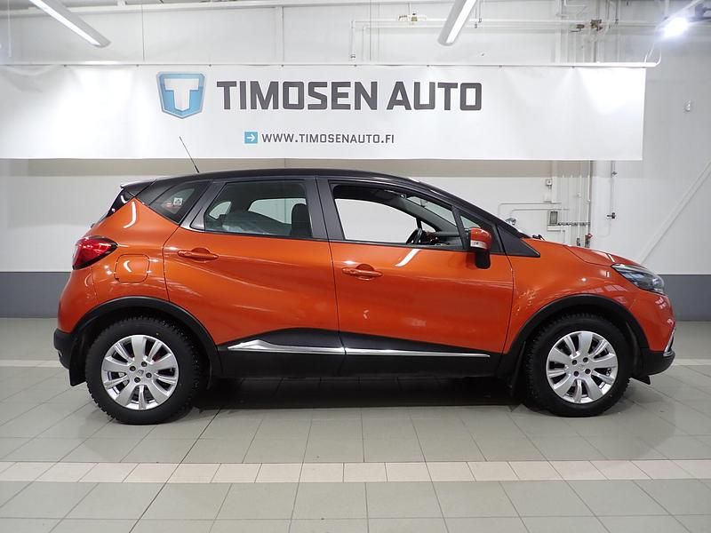 Käytetty Renault Captur Zen 152 HP (111 kW) 2014 Harmaa Katumaasturi