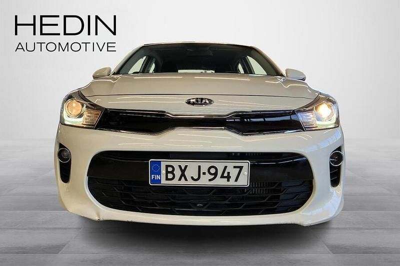 Käytetty Kia Rio EX 99 HP (72 kW) 2020 Valkoinen Viistoperä