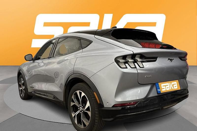 Käytetty Ford Mustang Mach-E 258 kW (351 HP) 2022 Katumaasturi