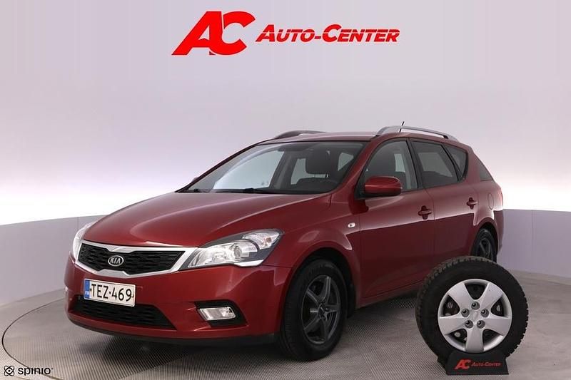 Käytetty Kia Ceed Sportswagon EX 124 HP (91 kW) 2010 Punainen Farmari