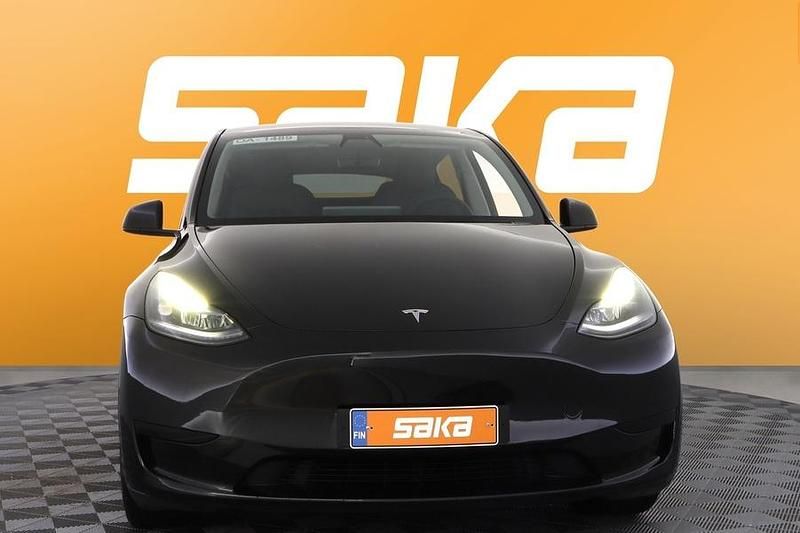 Käytetty Tesla Model Y RWD 219 kW (299 HP) 2023 Katumaasturi