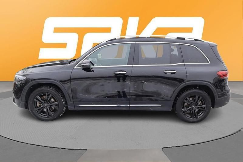 Käytetty Mercedes EQB300 Business 167 kW (228 HP) 2023 Katumaasturi