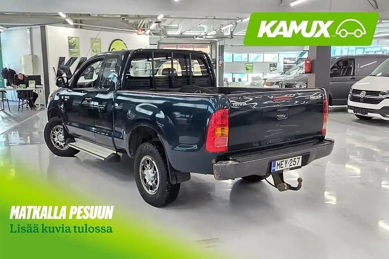 Käytetty Toyota HiLux 120 HP (88 kW) 2008 Vihreä Nouto