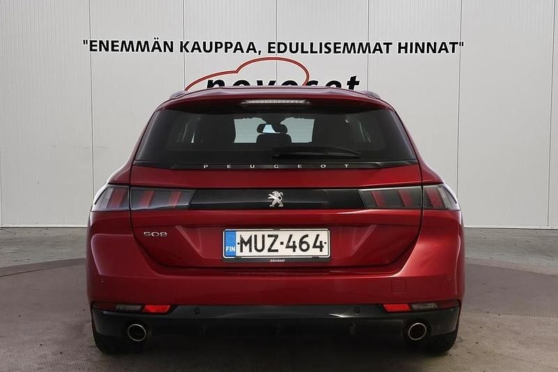 Käytetty Peugeot 508 SW Active 181 HP (133 kW) 2020 Punainen Farmari