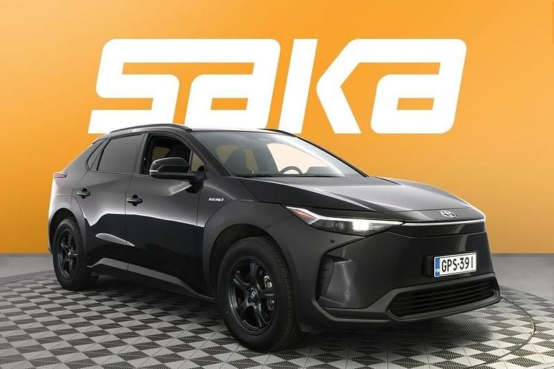 Käytetty 2023 Toyota bZ4X Active Katumaasturi | 31 990 € (Perustarjous) - Kuva 1/3
