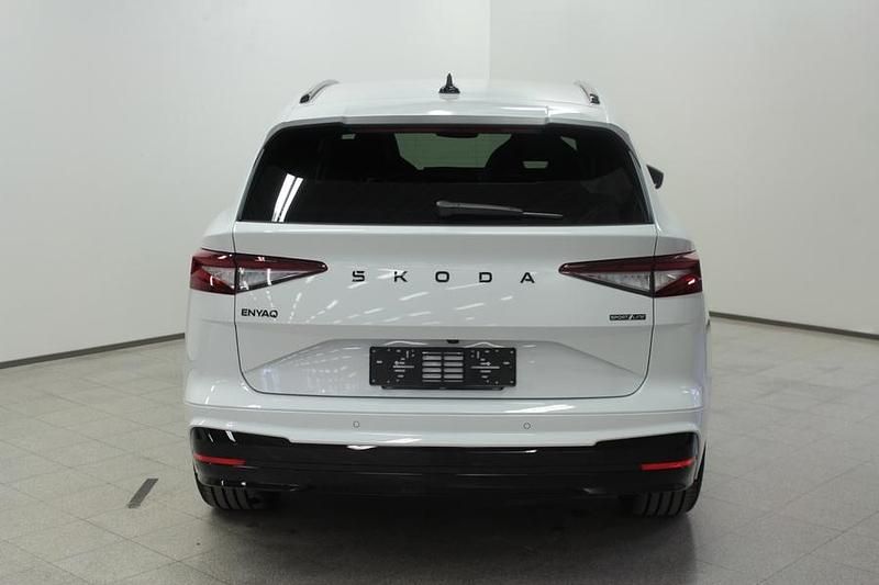 Käytetty Skoda Enyaq iV SportLine 210 kW (286 HP) 2025 Valkoinen Katumaasturi