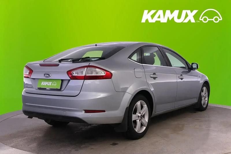 Käytetty Ford Mondeo 140 HP (102 kW) 2013 Hopea / harmaa Sedan