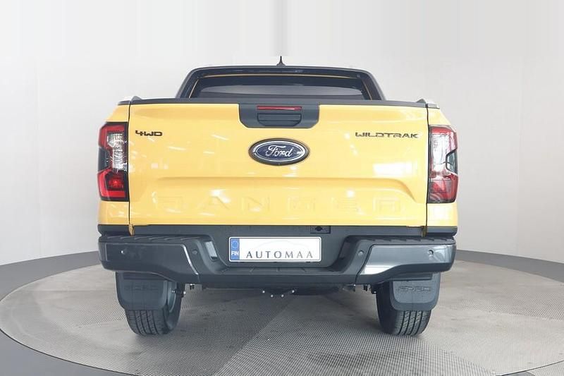 Käytetty Ford Ranger Wildtrack 205 HP (150 kW) 2023 Oranssi Nouto