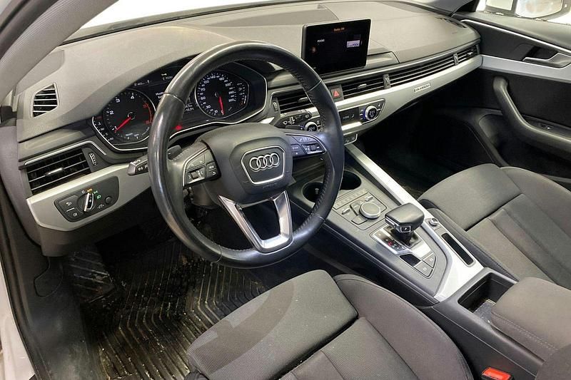 Käytetty Audi A4 Allroad Business 161 HP (118 kW) 2018 Valkoinen Farmari