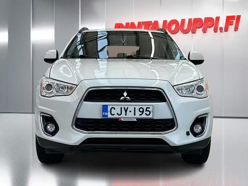 Käytetty Mitsubishi ASX Invite 117 HP (86 kW) 2015 Katumaasturi