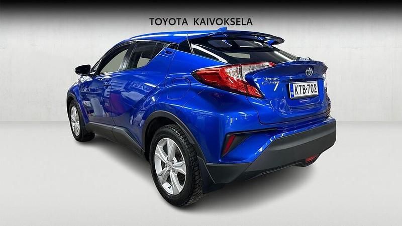 Käytetty Toyota C-HR Active 122 HP (89 kW) 2018 Sininen Katumaasturi