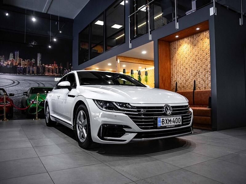 Käytetty VW Arteon Edition 150 HP (110 kW) 2019 Valkoinen Viistoperä