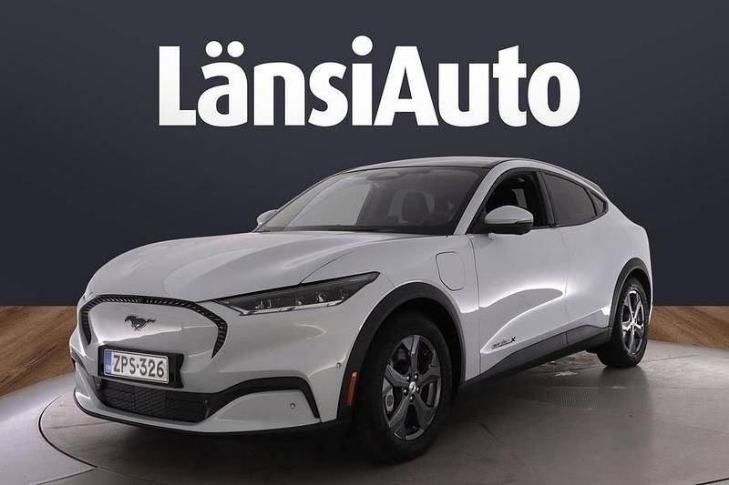 Valkoinen Käytetty 2021 Ford Mustang Mach-E Premium Katumaasturi | 29 700 € (Perustarjous) - Kuva 1/2