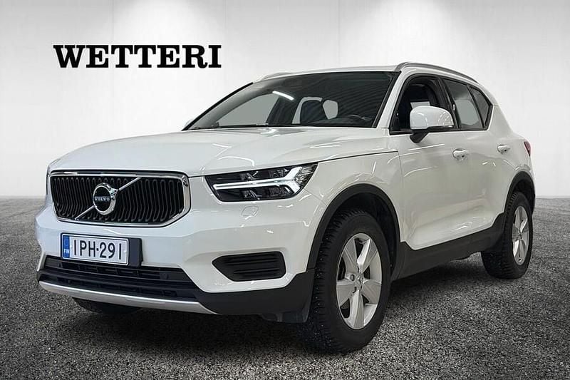 Käytetty 2020 Volvo XC40 Momentum Katumaasturi | 27 890 € (Perustarjous) - Kuva 1/4