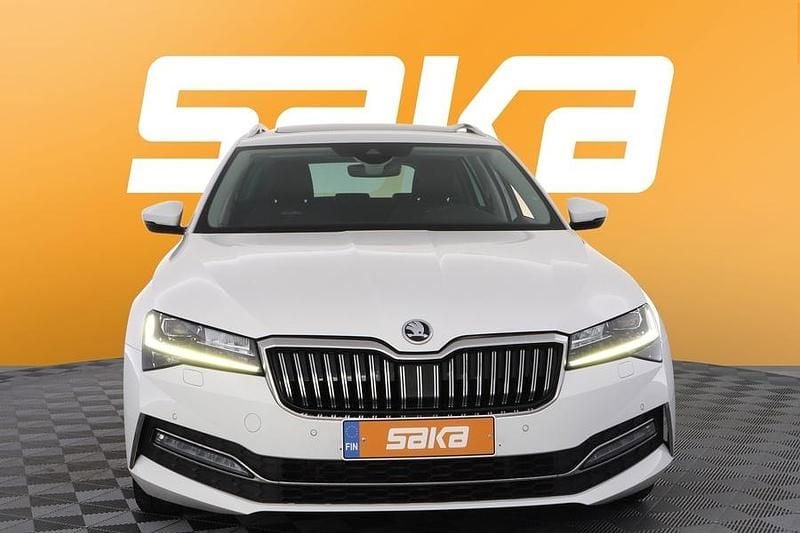 Käytetty Skoda Superb Business Line 190 HP (139 kW) 2020 Farmari
